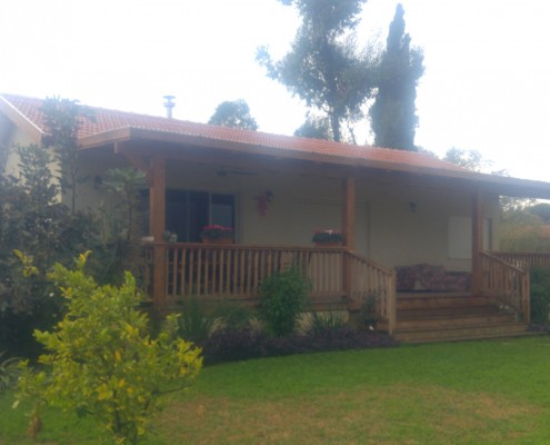 נועה רוזנפלד - אלונים בתי עץ