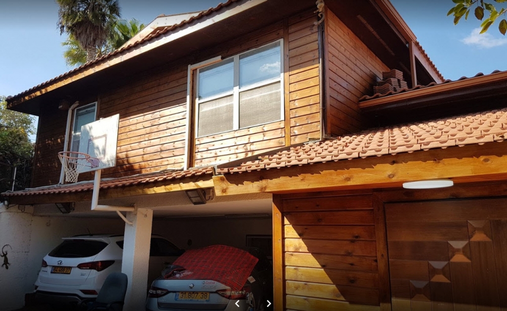 בניית בית מעץ