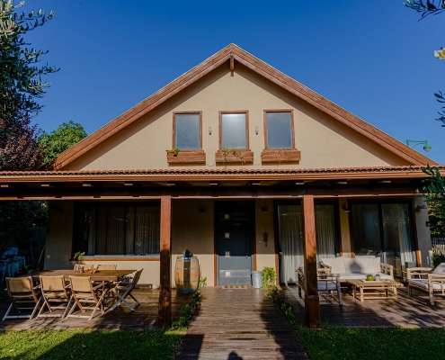 בית פדן - תוספות עץ צילום כניסה לבית