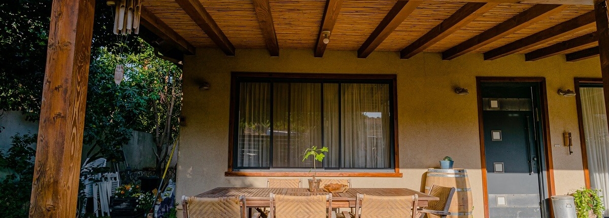 בית פדן - בניית מרפסת מעץ