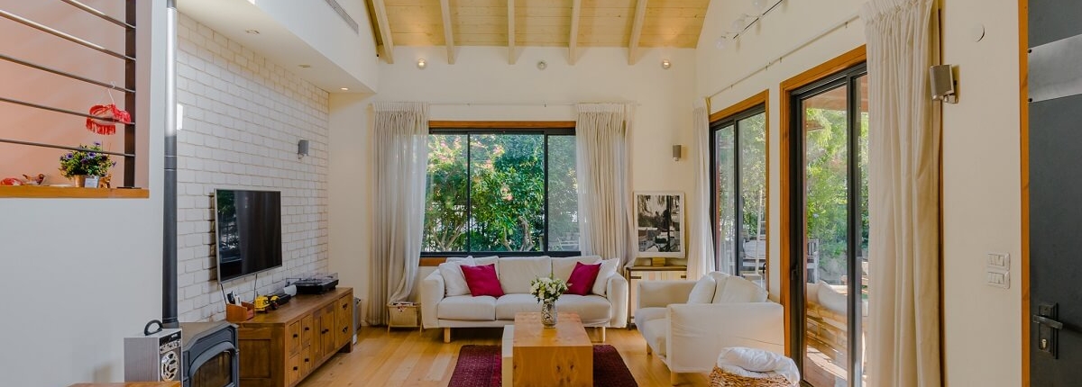 בית פדן - בניית דק בסלון