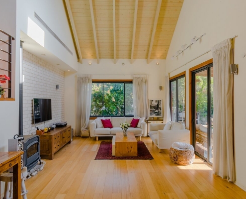 בית פדן - בניית דק בסלון