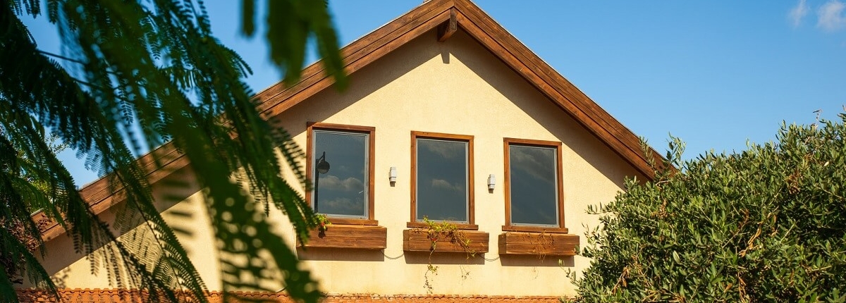 בית פדן - פרגולת עץ, חלק עליון