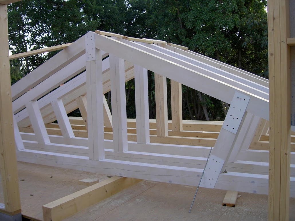 תהליכי בנייה של בתים מעץ