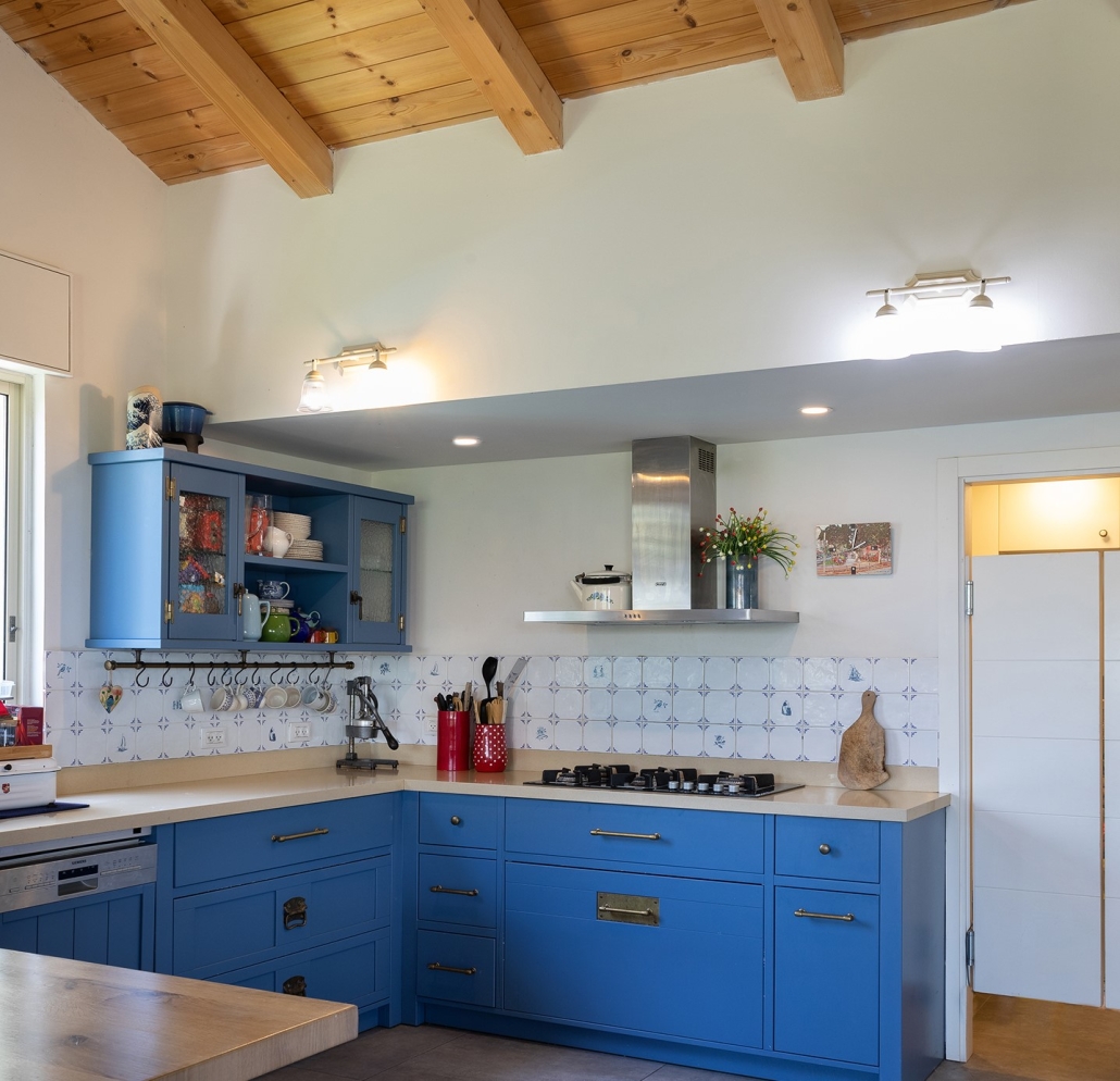 בית כפר הריף מטבח עץ